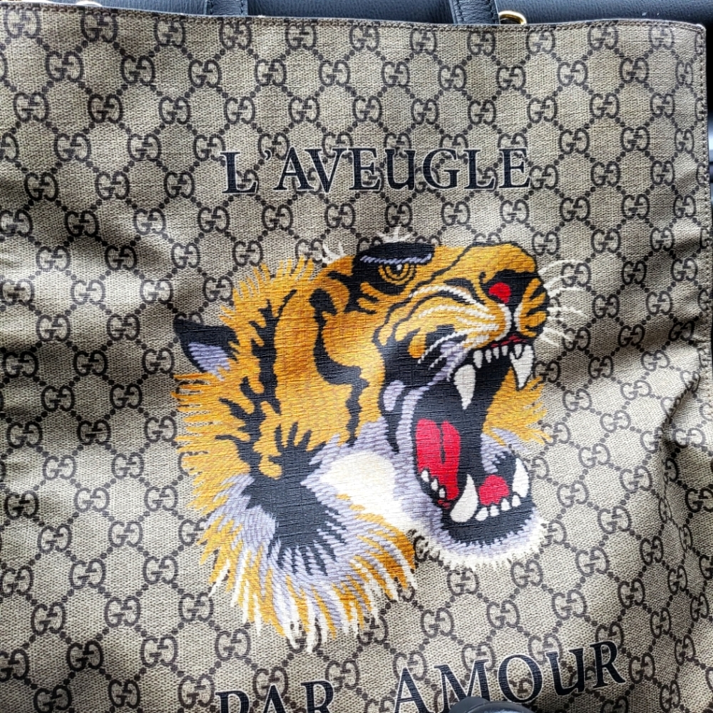 Gucci purse